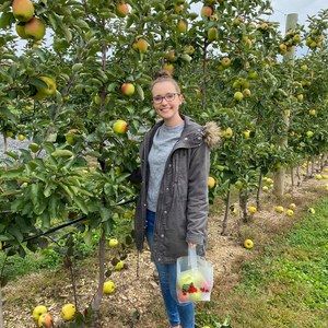 Meet your Posher, Caylin